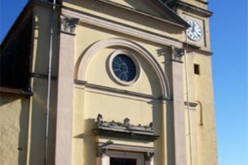 Facciata della chiesa (foto di Alessandro Vecchi - 2010)